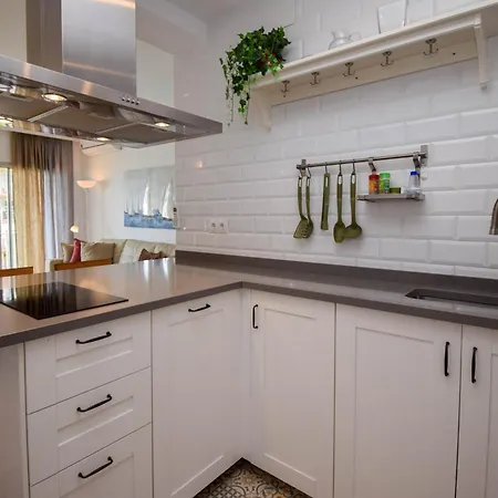 Ref 278 * Fuengirola